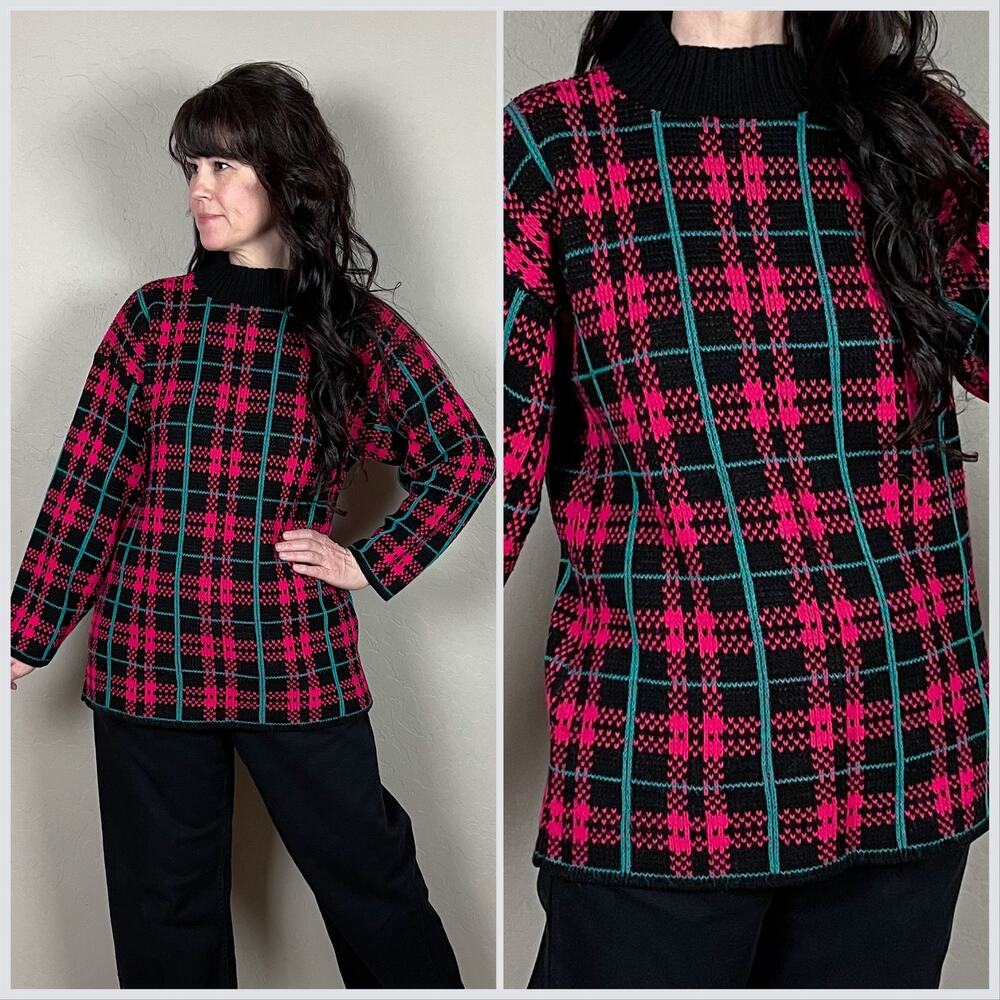 Vintage 1980s Hot Pink and Black Plaid Mock Neck Tunic Sweater